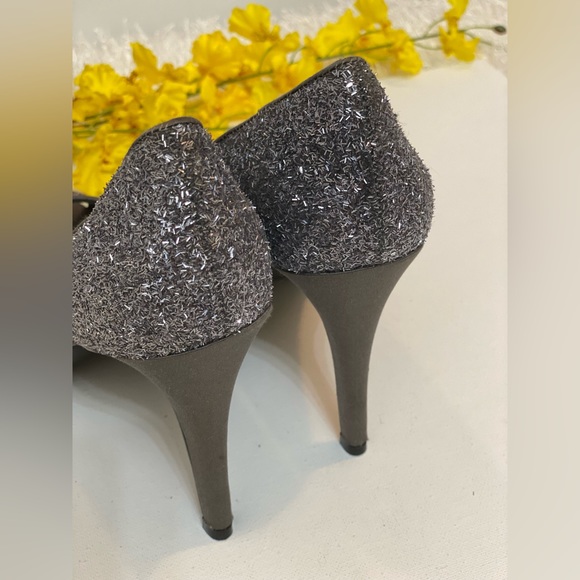 NINE WEST brand shoes women size 8.5 US, brilliant sparkling Gray. - Picture 4 of 5